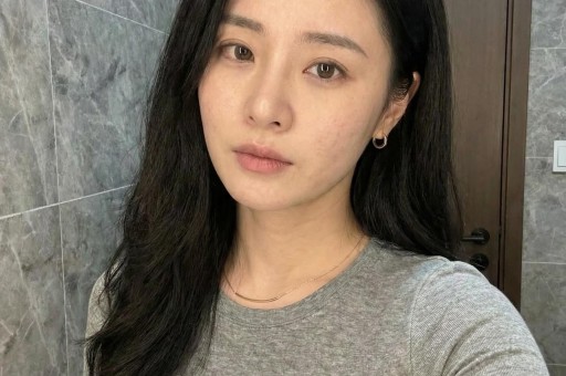 热巴×陈飞宇再上热搜：恋情曝出不到24小时私生活被扒出工作室早有回应