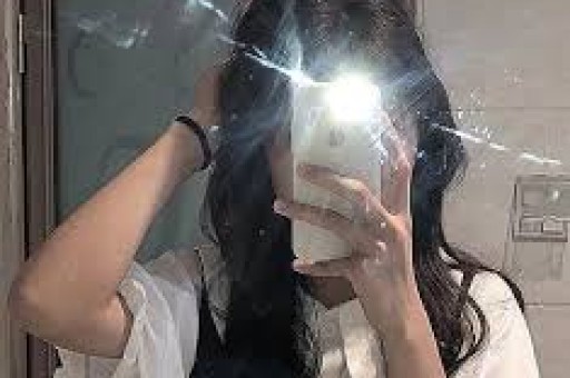 网红白冰长期被质疑炫富偷税漏税911万