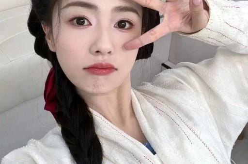 娱乐圈小八卦：明星动态与内幕揭秘