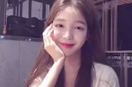 网红二驴被封着手力捧女徒弟桐桐未来将对标辛巴徒弟“蛋蛋”